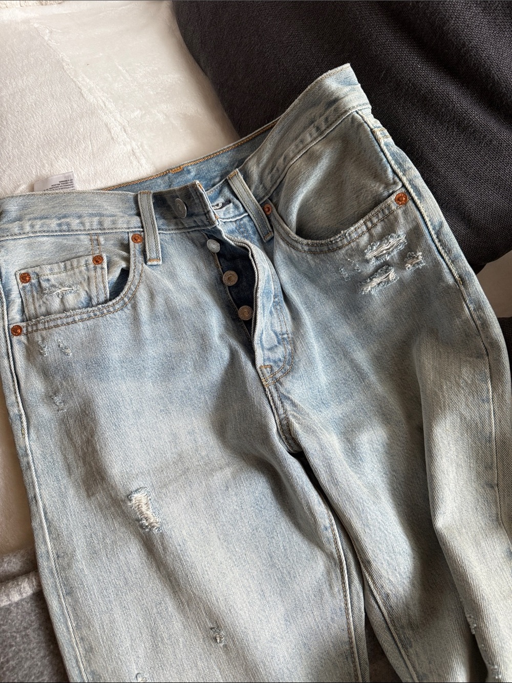 Levi's Light Wash Ripped Jeans